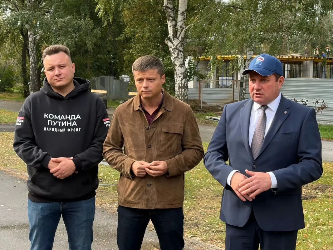 В Ленинском районе Барнаула возводят новую точку притяжения для любителей здорового образа жизни В Ленинском районе Барнаула возводят новую точку притяжения для любителей здорового образа жизни