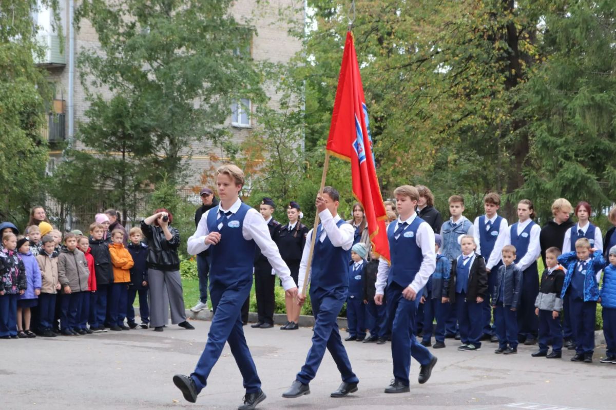 Барнаульских школьников приняли в ряды юных инженеров и аграриев Барнаульских школьников приняли в ряды юных инженеров и аграриев