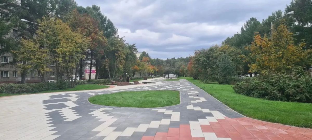 В р.п. Южный продолжают благоустраивать аллею им. А.И. Чепурко В р.п. Южный продолжают благоустраивать аллею им. А.И. Чепурко
