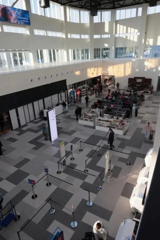 В Барнауле торжественно открыли новый терминал аэропорта В Барнауле торжественно открыли новый терминал аэропорта