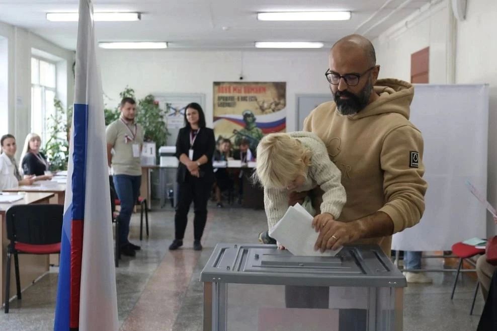 Второй день. Как в Барнауле проходят выборы в Госдуму и АКЗС Второй день. Как в Барнауле проходят выборы в Госдуму и АКЗС