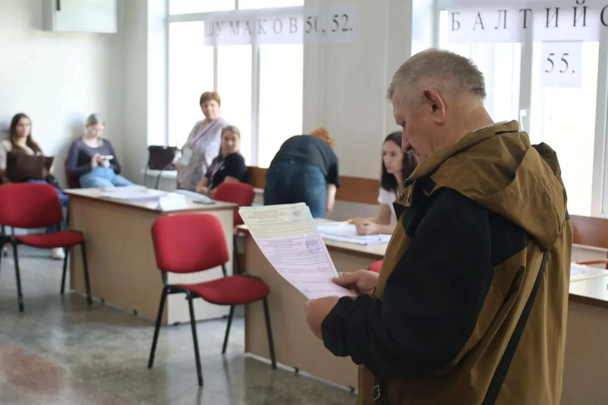 Второй день. Как в Барнауле проходят выборы в Госдуму и АКЗС Второй день. Как в Барнауле проходят выборы в Госдуму и АКЗС
