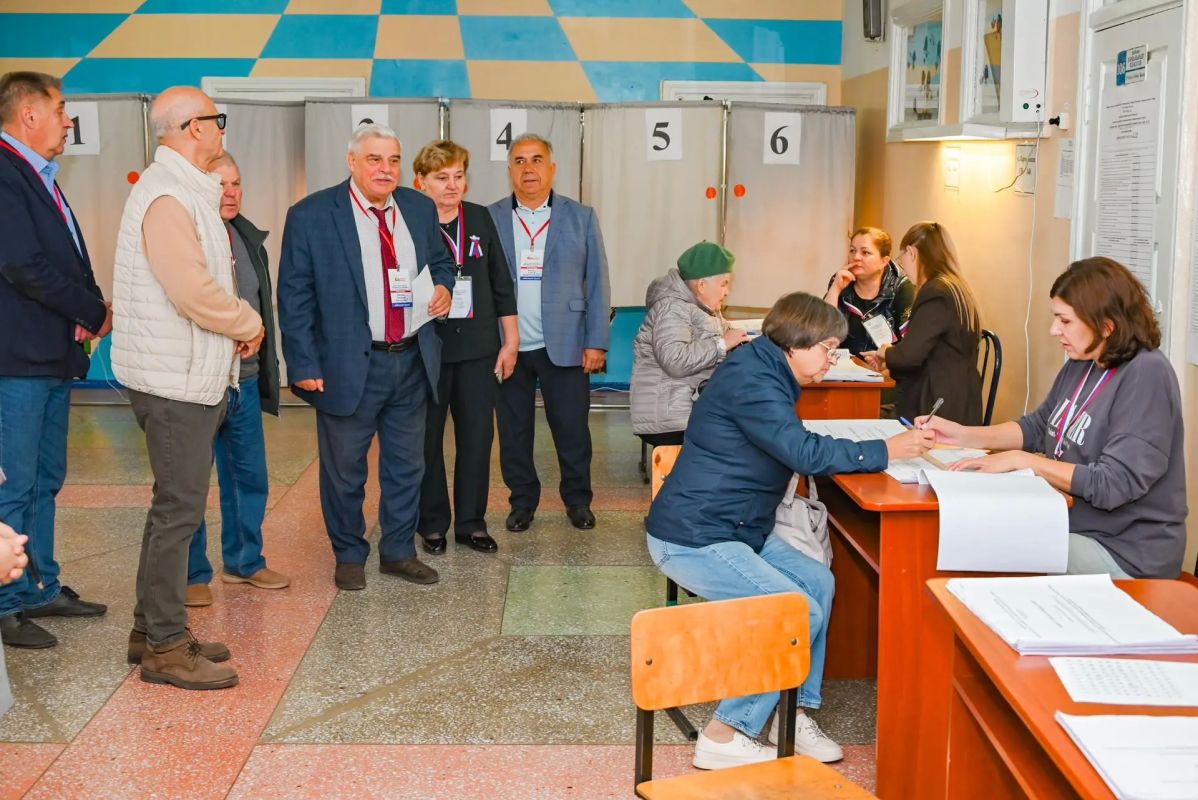 В Барнауле общественники продолжают объезд избирательных участков