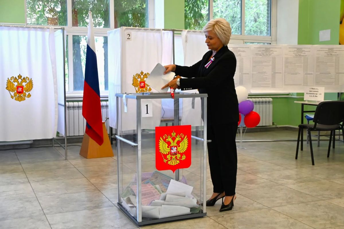 Финальный день выборов 2026: голосует Ирина Акимова Финальный день выборов 2026: голосует Ирина Акимова