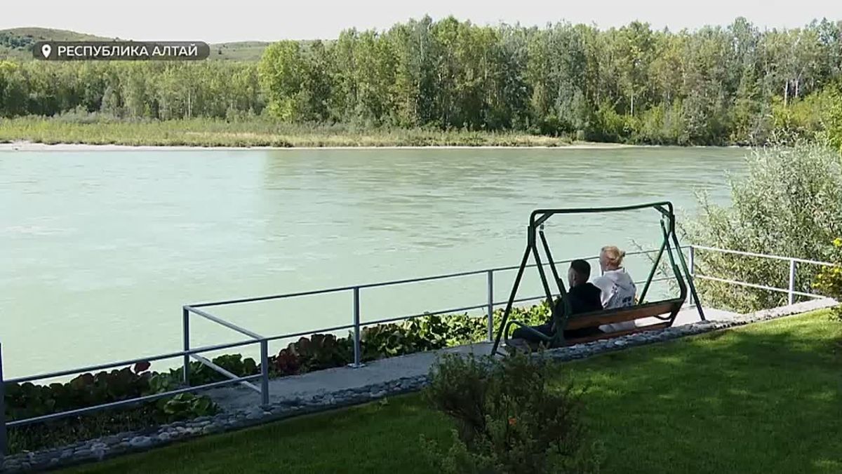 В Республике Алтай хотят снести благоустроенную набережную