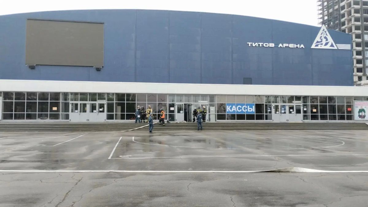 В «Титов-Арене» проходят пожарно-тактические учения