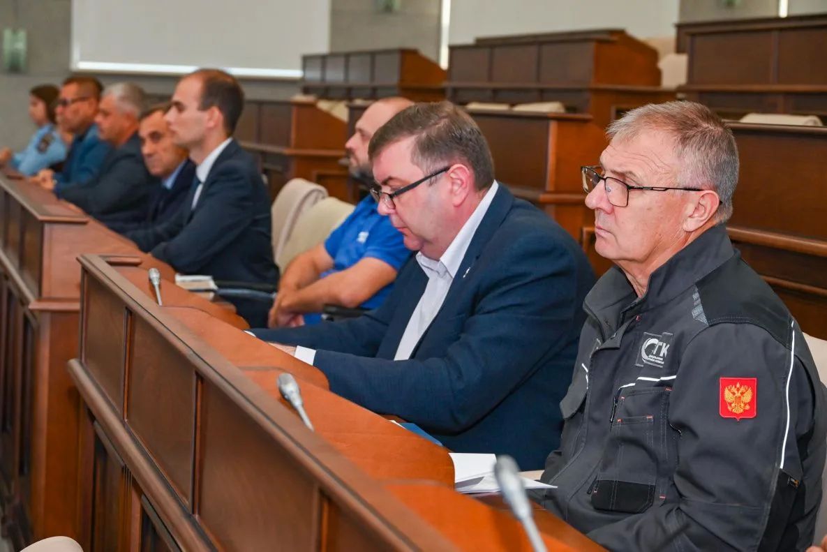 В Барнауле проходит штабная тренировка по ликвидации аварийных ситуаций на коммунально-энергетических сетях В Барнауле проходит штабная тренировка по ликвидации аварийных ситуаций на коммунально-энергетических сетях