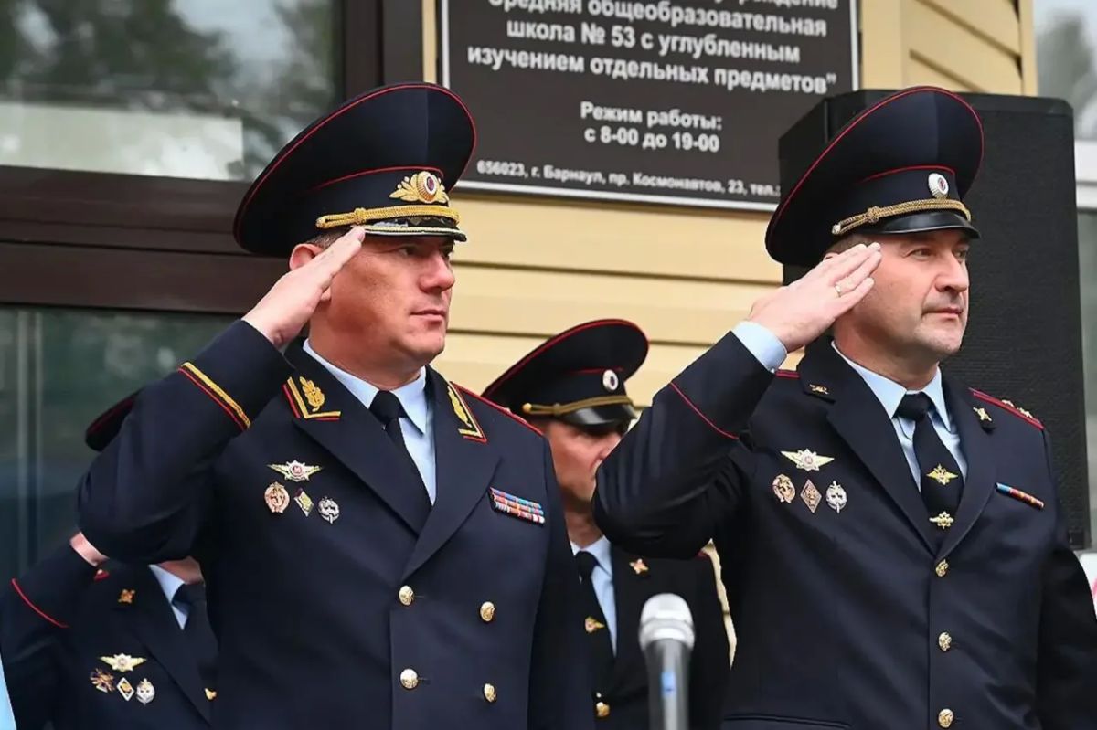 Начальник Главного управления Сергей Камышев принял участие в торжественном мероприятии, посвященном принятию Присяги кадетами правоохранительного корпуса «Защитник» Начальник Главного управления Сергей Камышев принял участие в торжественном мероприятии, посвященном принятию Присяги кадетами правоохранительного корпуса «Защитник»