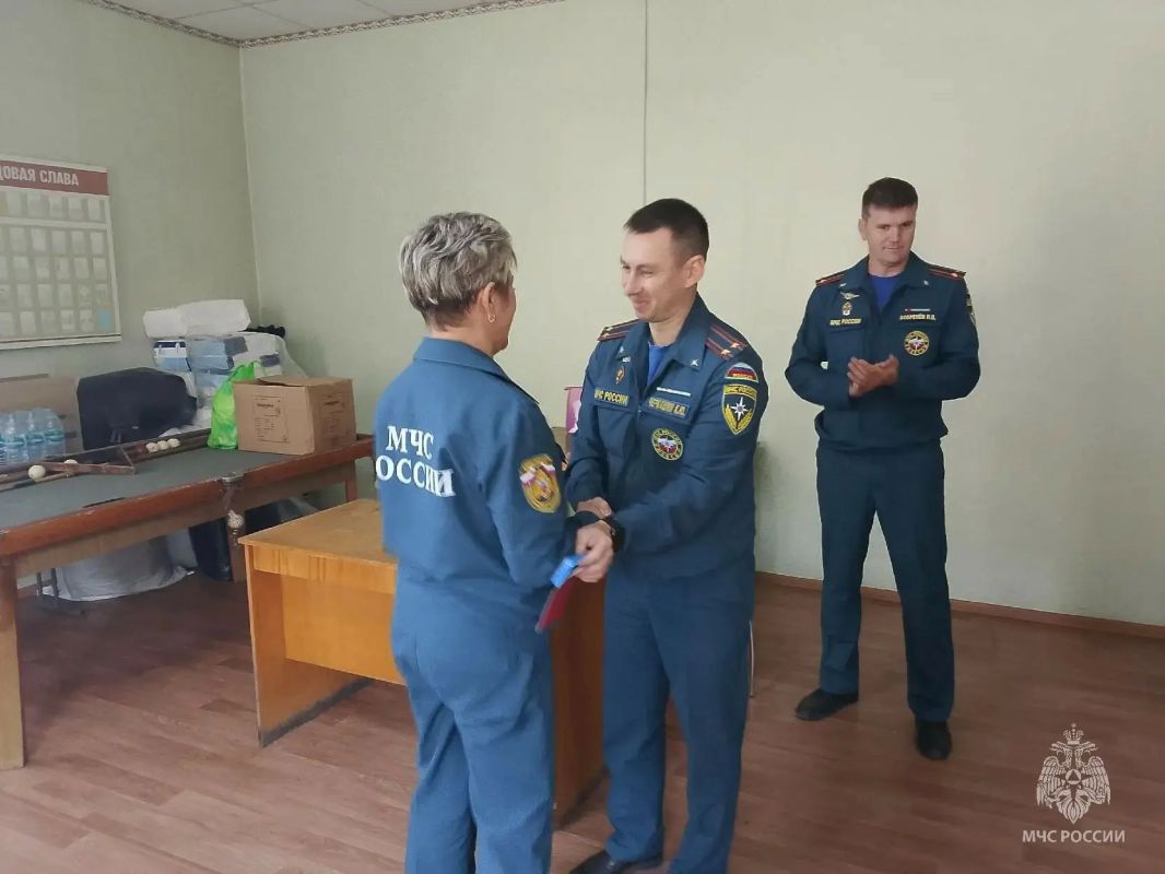 Награды МЧС России нашли своих героев Награды МЧС России нашли своих героев
