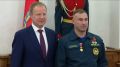 Водолазу Никите Морозову из Алтайского края вручили медаль «За честь и мужество»