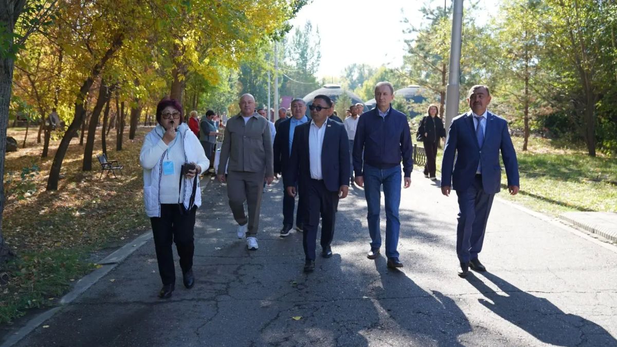 Заместитель Председателя Правительства Алтайского края, министр экономического развития Алтайского края Евгений Дешевых: «Площадка Международного координационного совета «Наш общий дом – Алтай» является эффективной формой... Заместитель Председателя Правительства Алтайского края, министр экономического развития Алтайского края Евгений Дешевых: «Площадка Международного координационного совета «Наш общий дом – Алтай» является эффективной формой...