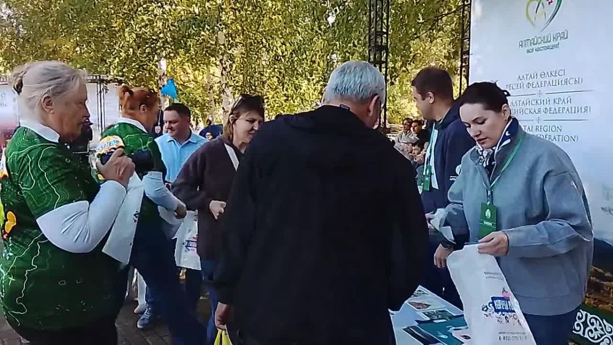 Заместитель директора Алтайтурцентра Сергей Попович: «Есть все предпосылки предполагать, что наше туристическое сотрудничество с Казахстаном будет укрепляться» Делегация Алтайского края под руководством заместителя...