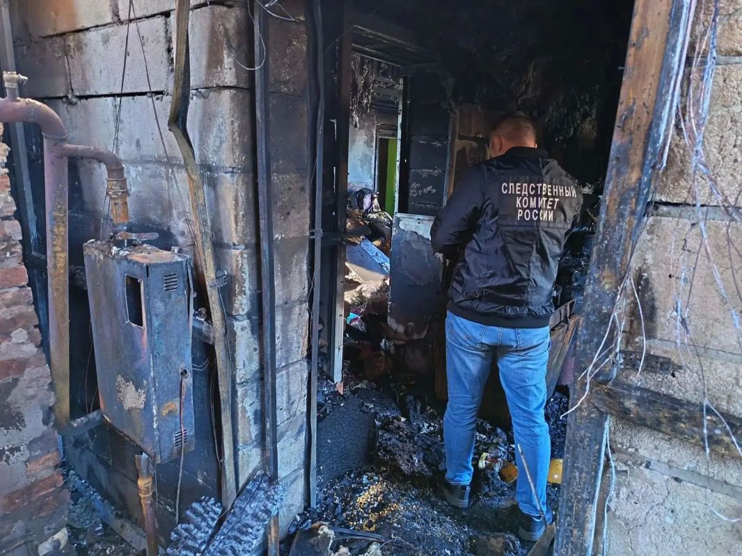 В Алейске по факту гибели при пожаре четырех человек - женщины и троих детей возбуждено уголовное дело, сообщили в СУ СК и прокуратуре по Алтайскому краю В Алейске по факту гибели при пожаре четырех человек - женщины и троих детей возбуждено уголовное дело, сообщили в СУ СК и прокуратуре по Алтайскому краю
