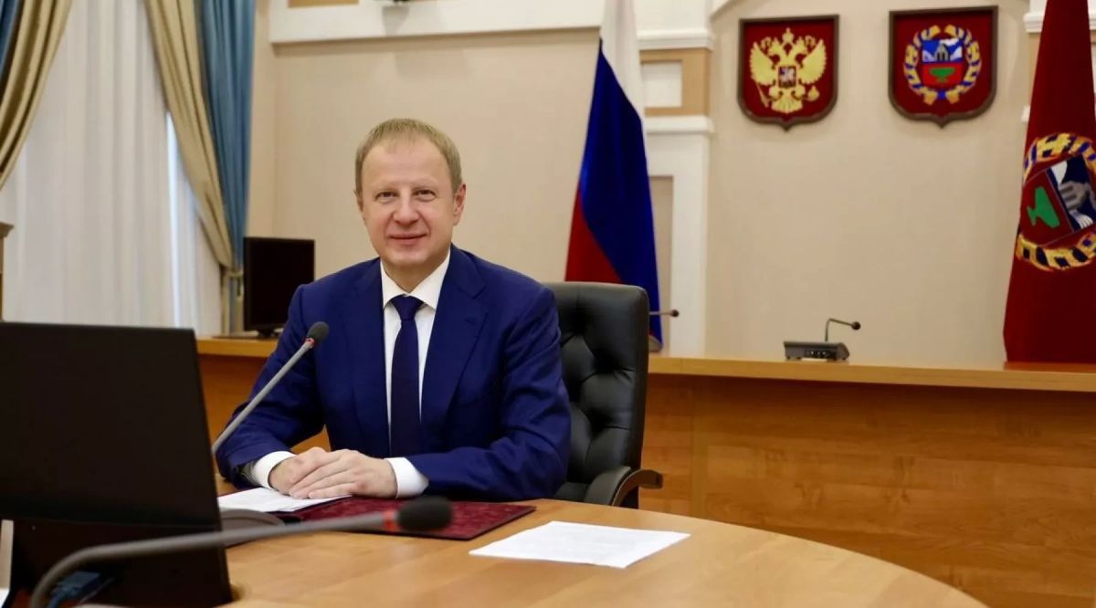 Виктор Томенко поздравил жителей Алтайского края с 89-летием региона