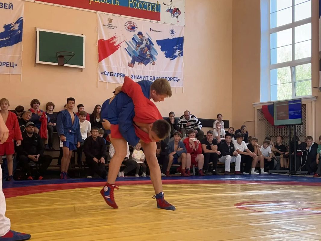 В Городском дворце культуры прошли открытые краевые соревнования по самбо среди юношей 2012–2013 годов рождения, посвящённые памяти ЗМС Владимира Шкалова В Городском дворце культуры прошли открытые краевые соревнования по самбо среди юношей 2012–2013 годов рождения, посвящённые памяти ЗМС Владимира Шкалова