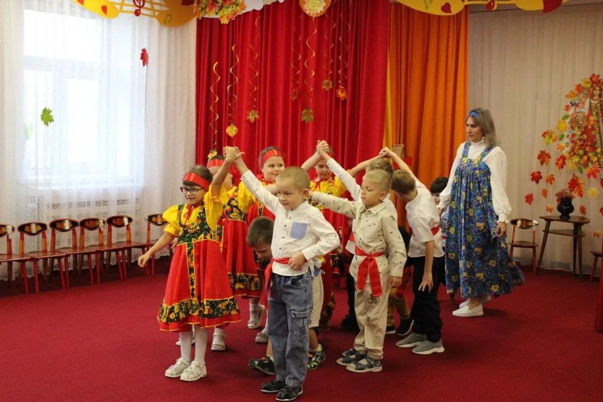 Осень в «Академии детства»: как дети проводят время в детском саду Осень в «Академии детства»: как дети проводят время в детском саду