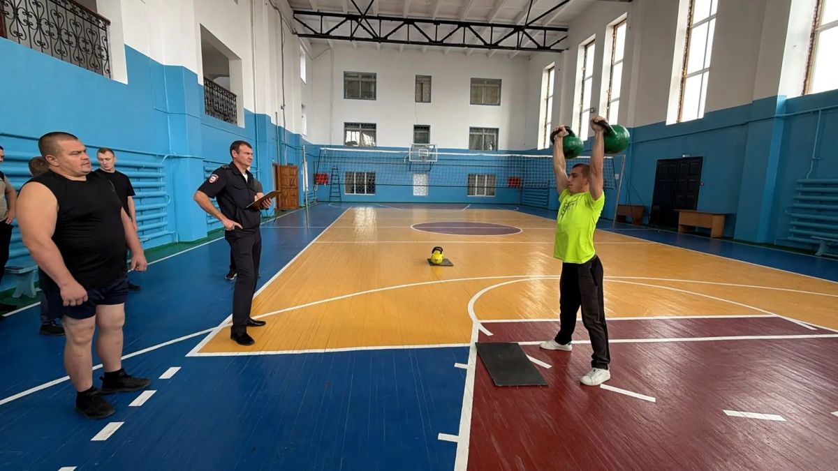 Чемпионат по гиревому спорту прошёл в бийской полиции Чемпионат по гиревому спорту прошёл в бийской полиции