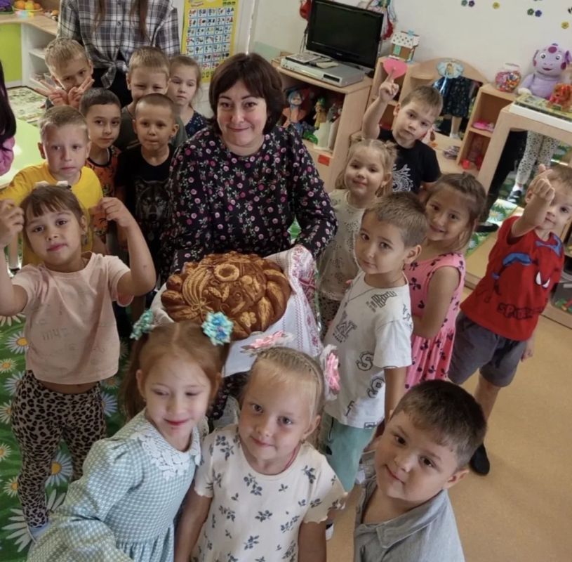 Стали известны победители онлайн-конкурса «Мой любимый воспитатель» Стали известны победители онлайн-конкурса «Мой любимый воспитатель»