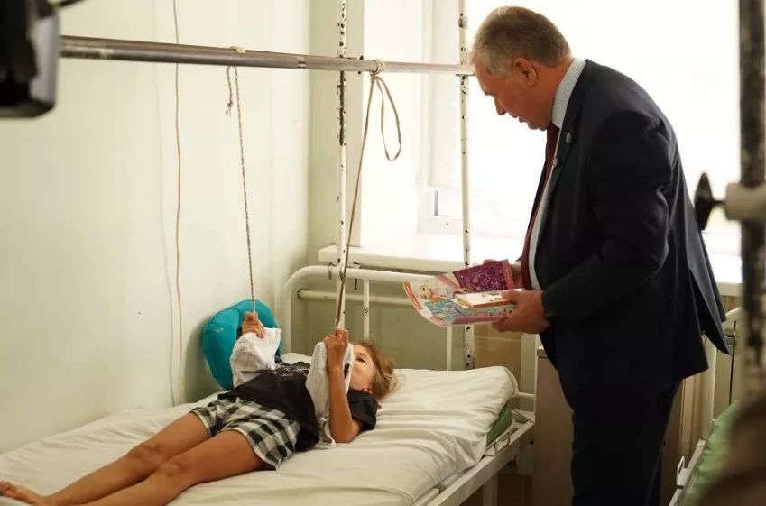 Более 2 тыс. подарков для маленьких пациентов собрали жители Алтайского края в рамках акции «Коробка храбрости» Более 2 тыс. подарков для маленьких пациентов собрали жители Алтайского края в рамках акции «Коробка храбрости»