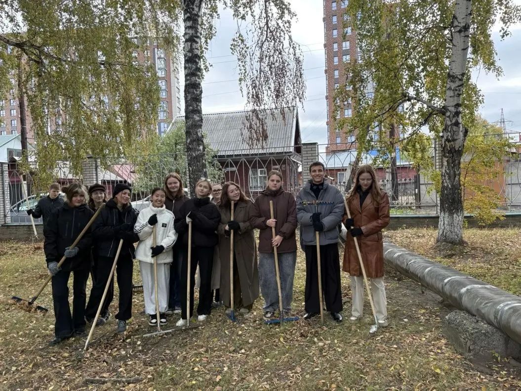 В Барнауле стартовал месячник осенней санитарной, противопожарной очистки и благоустройства В Барнауле стартовал месячник осенней санитарной, противопожарной очистки и благоустройства