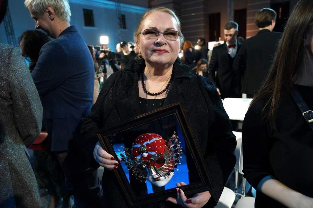 Нина Усатова отмечает 75-летие