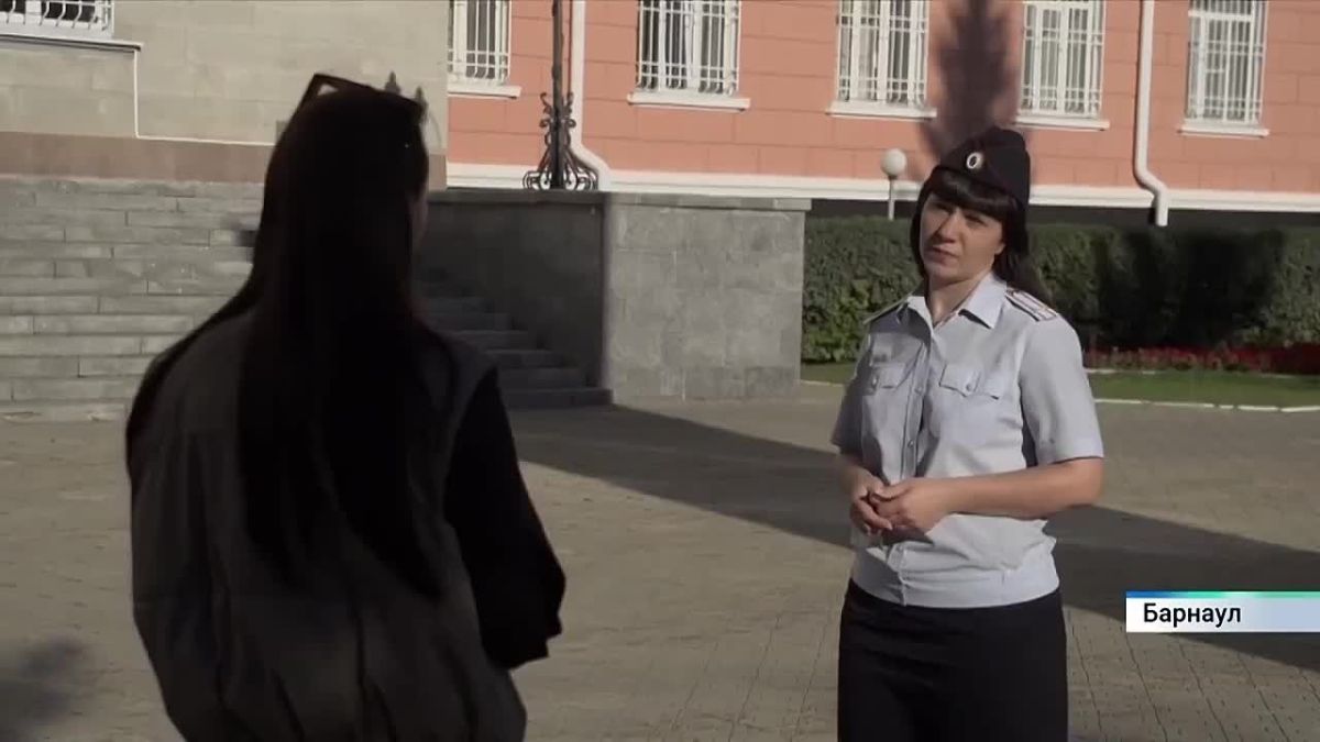 Если вам предлагают продлить договор сотовой связи и просят назвать код - кладите трубку! Это МОШЕННИКИ!