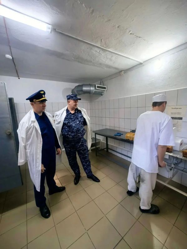 Заместитель прокурора Алтайского края Дмитрий Патлаев проверил состояние законности в Федеральном казенном учреждении СИЗО-2 УФСИН России по Алтайскому краю Заместитель прокурора Алтайского края Дмитрий Патлаев проверил состояние законности в Федеральном казенном учреждении СИЗО-2 УФСИН России по Алтайскому краю