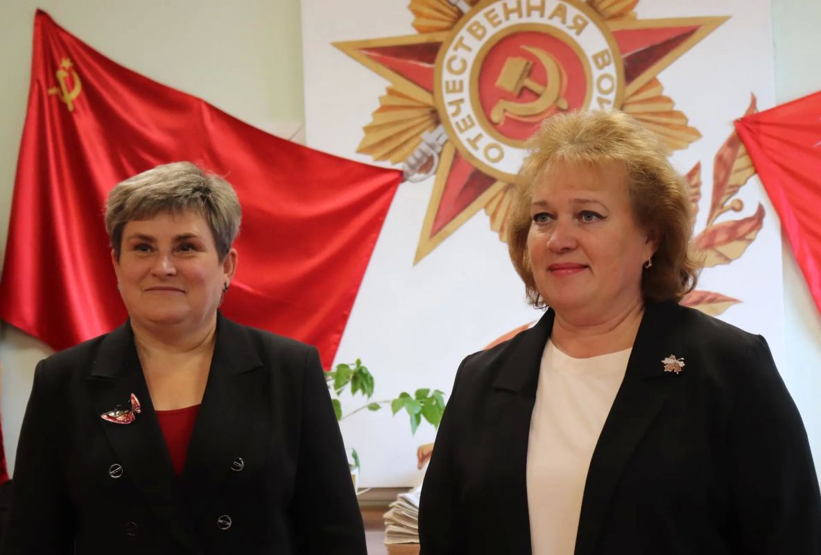 Ветераны педагогического труда Барнаула празднуют День учителя Ветераны педагогического труда Барнаула празднуют День учителя
