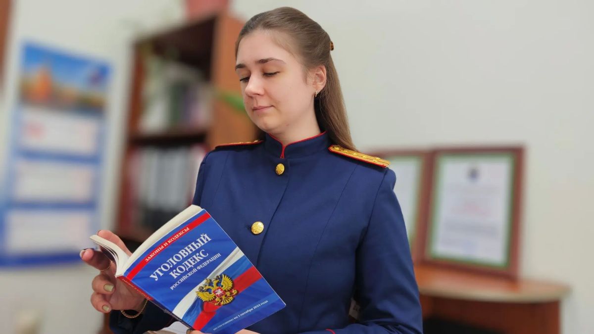 В Барнауле завершено расследование уголовного дела о кражах денежных средств с банковских карт, совершённых несовершеннолетним