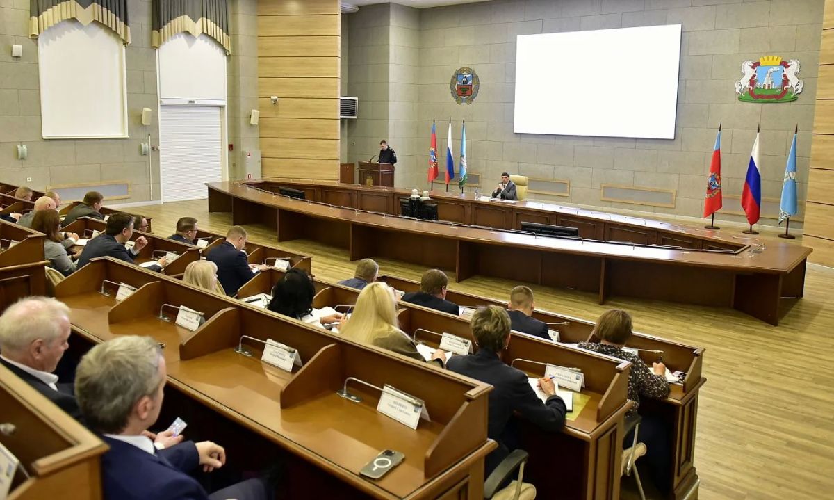 В администрации Барнаула состоялось расширенное аппаратное совещание