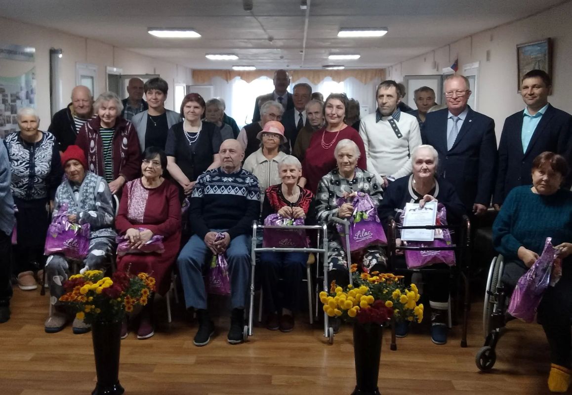 В социальных учреждениях Алтайского края проходят мероприятия, посвященные месячнику пожилых людей В социальных учреждениях Алтайского края проходят мероприятия, посвященные месячнику пожилых людей