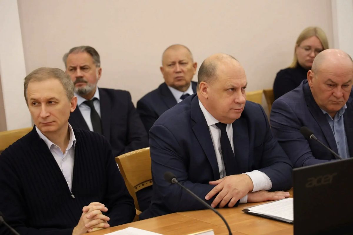 В Алтайском крае на заседании КЧС рассмотрели вопросы по предупреждению и ликвидации чрезвычайных ситуаций и обеспечению пожарной безопасности Алтайского края