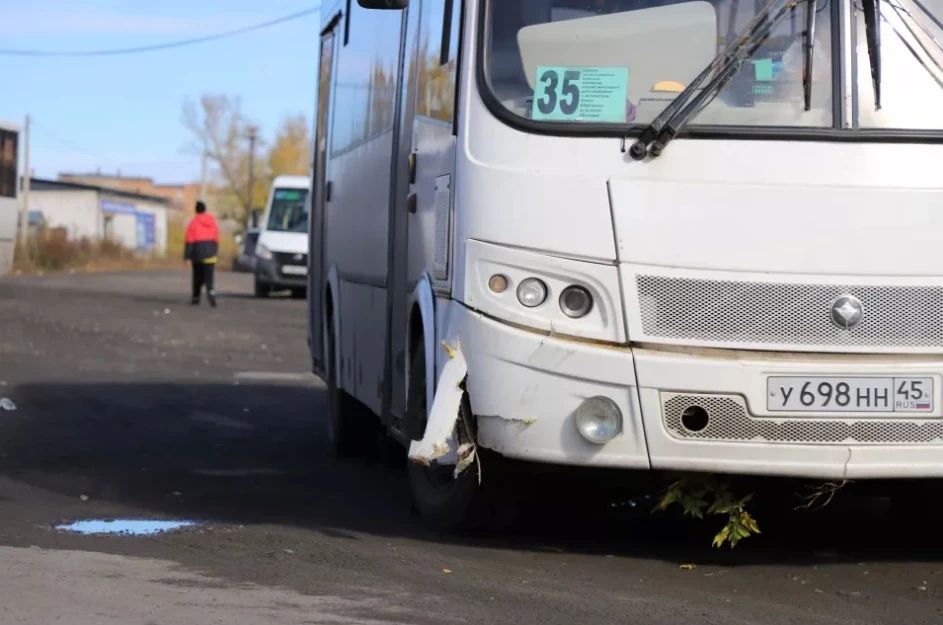 В Бийске водитель автобуса погиб во время ремонта транспорта В Бийске водитель автобуса погиб во время ремонта транспорта