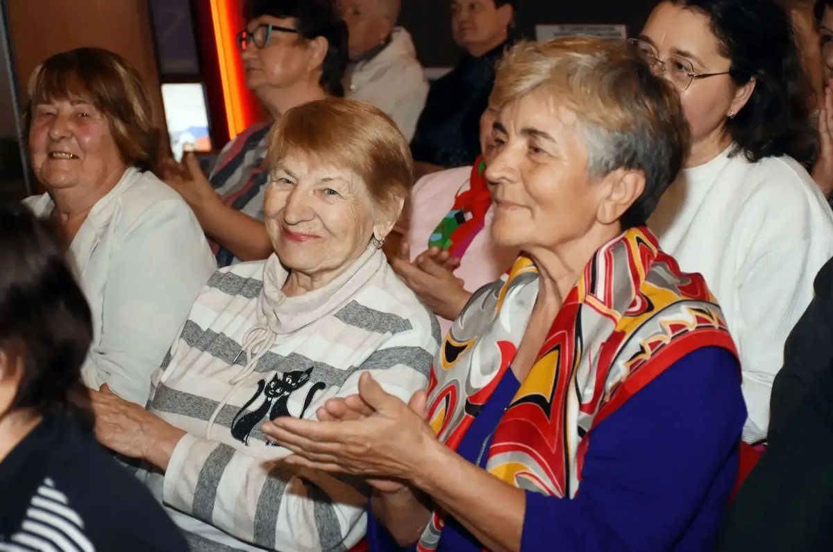В социальных учреждениях Алтайского края проходят мероприятия, посвященные месячнику пожилых людей В социальных учреждениях Алтайского края проходят мероприятия, посвященные месячнику пожилых людей