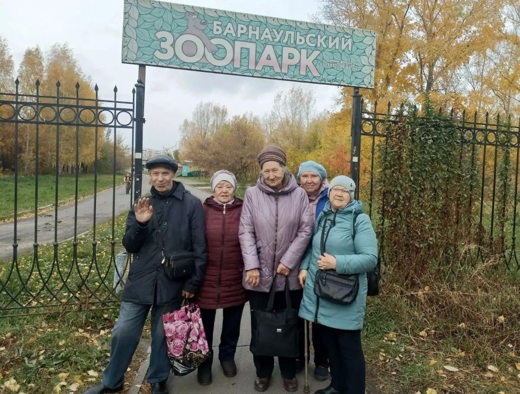 В социальных учреждениях Алтайского края проходят мероприятия, посвященные месячнику пожилых людей В социальных учреждениях Алтайского края проходят мероприятия, посвященные месячнику пожилых людей