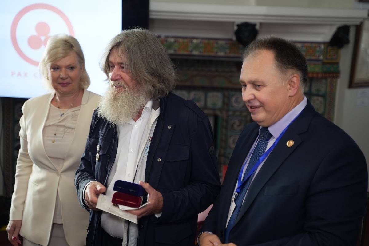 Путешественнику Фёдору Конюхову вручили Международную премию имени Николая Рериха