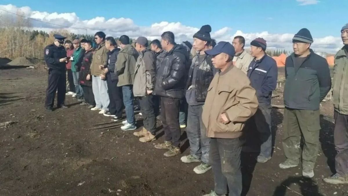 Мигранты из Китая незаконно трудились на стройке в Алтайском крае