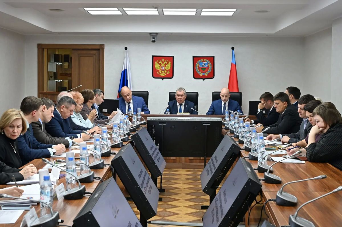 Депутаты обсудили с Минфином подходы к формированию проекта краевого бюджета на следующий год