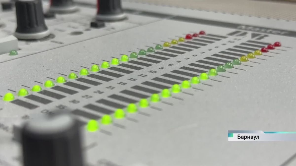 Барнаульские подростки попробовали себя в роли радиоведущих на «Катунь-FM»