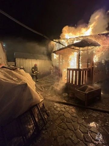 Пожар в Октябрьском районе Пожар в Октябрьском районе