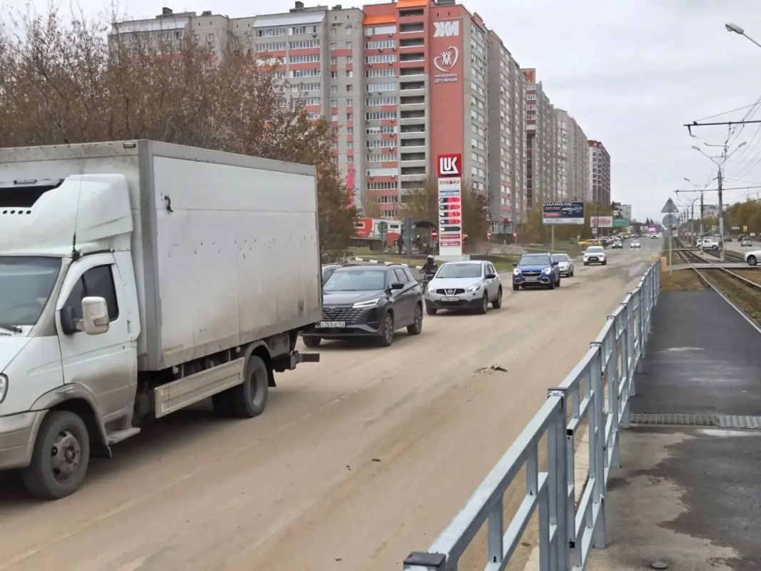 Движение для всех видов транспорта по чётной стороне улицы Попова открыто Движение для всех видов транспорта по чётной стороне улицы Попова открыто