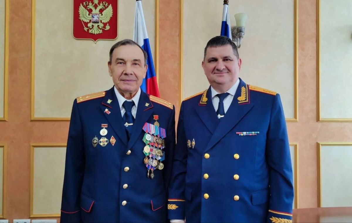 В день 72-й годовщины образования службы криминалистики руководитель следственного управления Следственного комитета Российской Федерации по Алтайскому краю Игорь Владимирович Колесниченко поздравил с профессиональным...