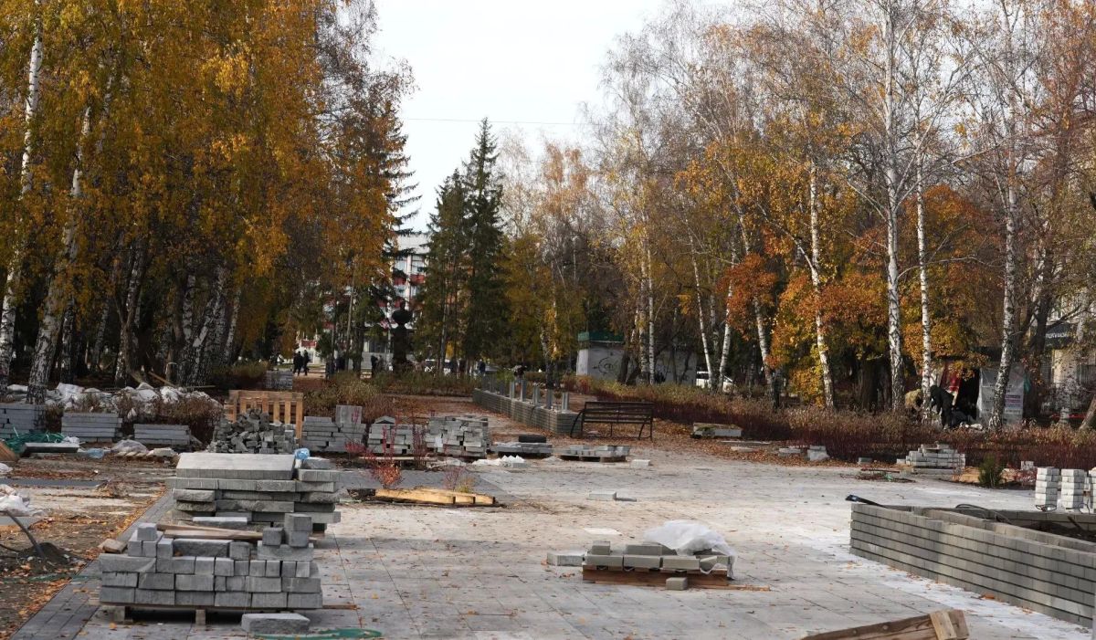 Благоустройство бульвара 50-летия ВЛКСМ продолжается в Бийске