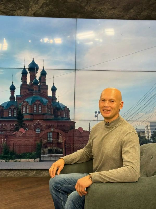 Проехал по Золотому кольцу, а о троюродном брате в Костроме узнал только дома