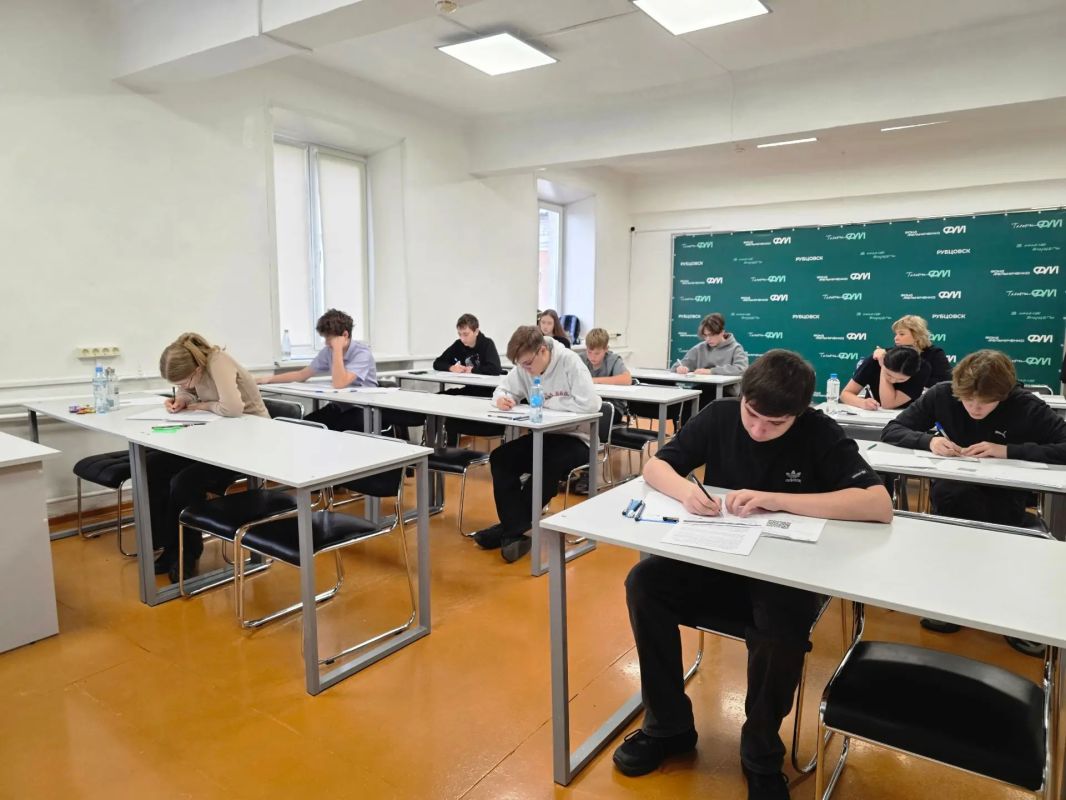 В Рубцовске состоялся отборочный этап Всесибирской олимпиады школьников по математике В Рубцовске состоялся отборочный этап Всесибирской олимпиады школьников по математике