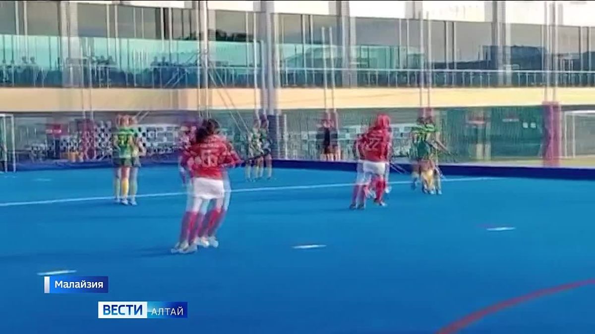 Хоккеистки «Коммунальщика» отправились в Куала-Лумпур на игровые сборы