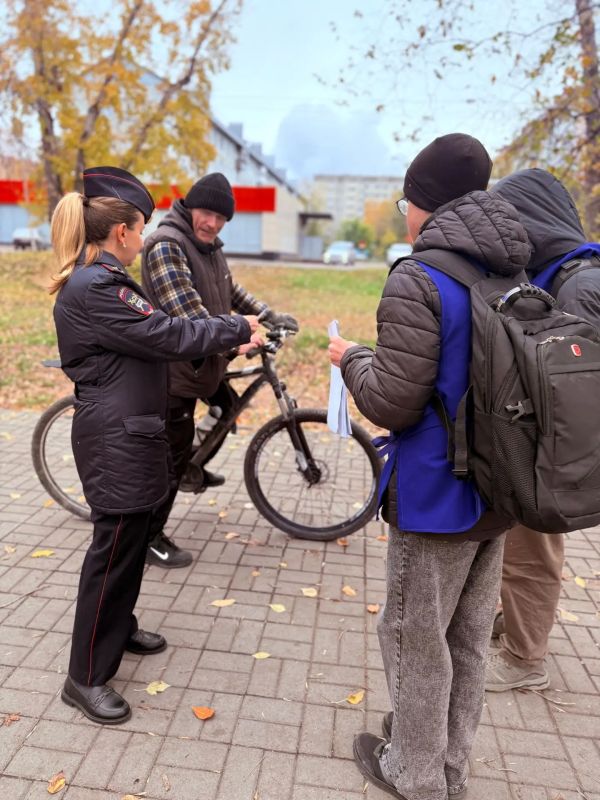 В Бийске прошла акция «СТОПОБМАН»: предупрежден — значит вооружен! В Бийске прошла акция «СТОПОБМАН»: предупрежден — значит вооружен!