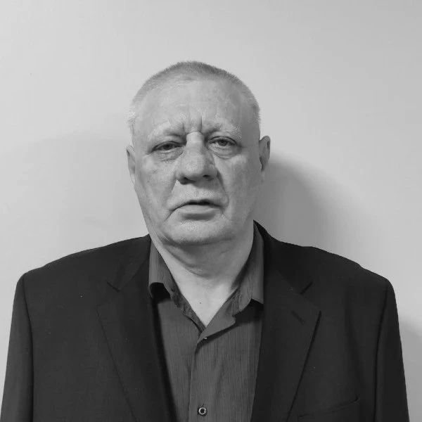 Ушел из жизни тренер сборной АлтГПУ по баскетболу Михаил Фролов