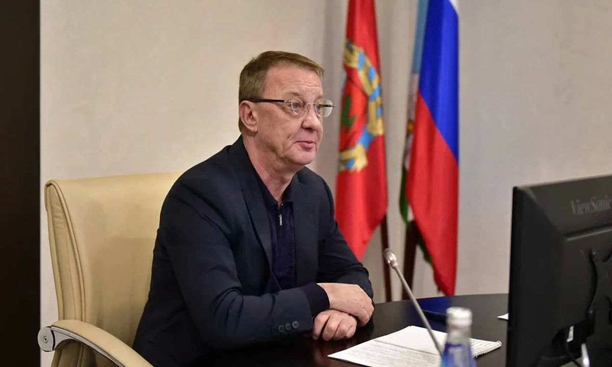 Вячеслав Франк провел оперативное аппаратное совещание Вячеслав Франк провел оперативное аппаратное совещание