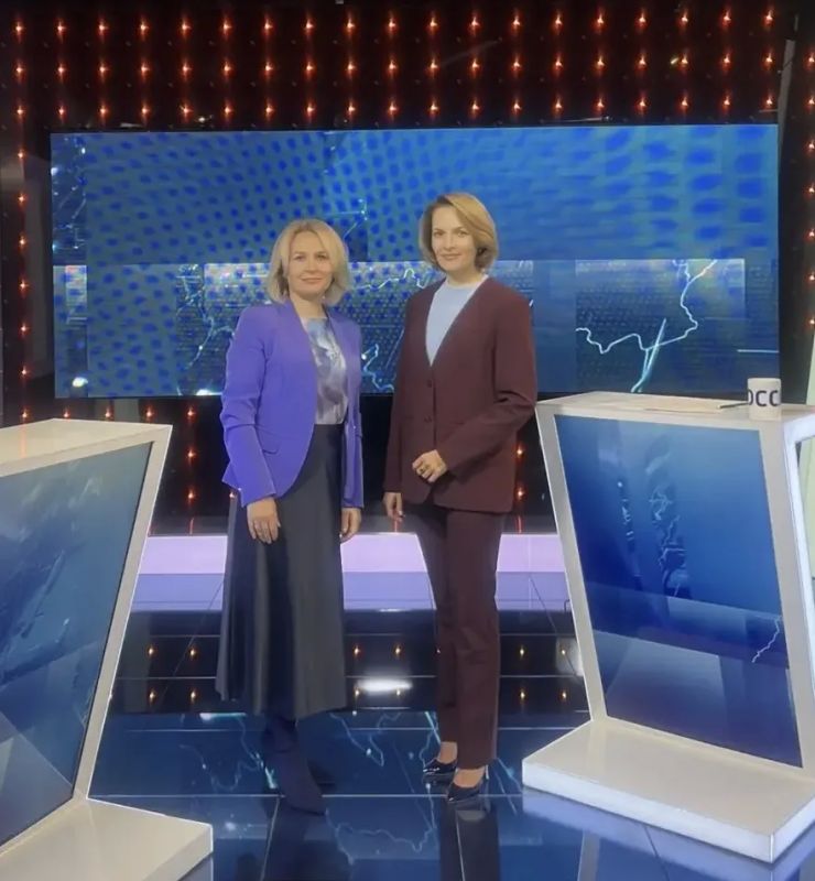 На «Актуальном интервью» на телеканале «Россия 1» рассказала о программе «Активное долголетие» в Алтайском крае